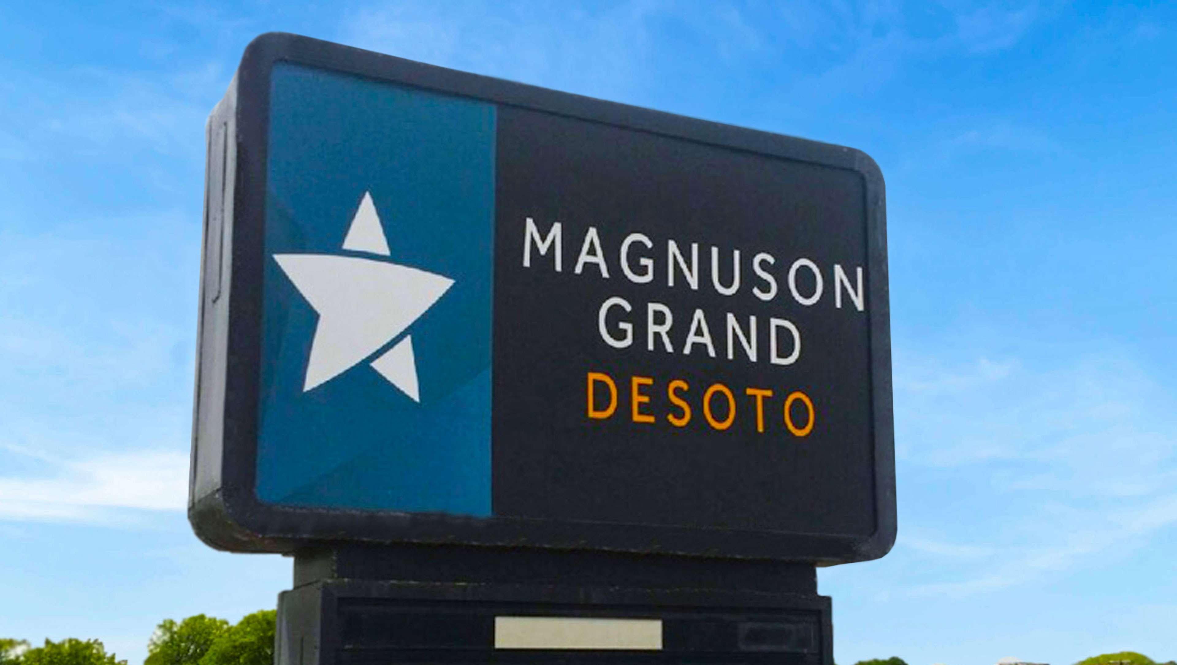 Magnuson Grand Desoto Hotel Eksteriør billede